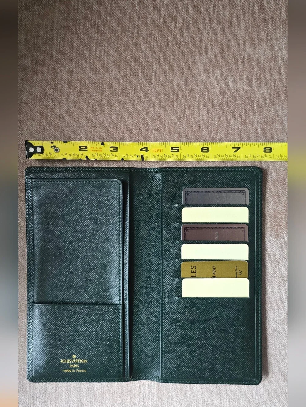 (1770) LOUIS VUITTON Taiga Leather Long Slim Bifold Wallet